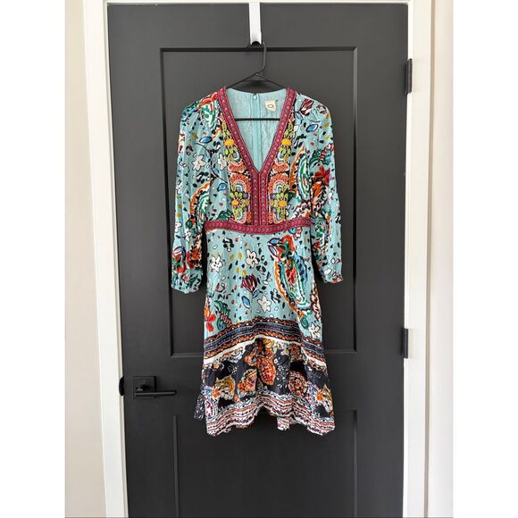 Akemi + Kin Dresses & Skirts - Akemi + Kin Embroidered Beaded Floral Midi Dress Boho Anthropologie Style Small